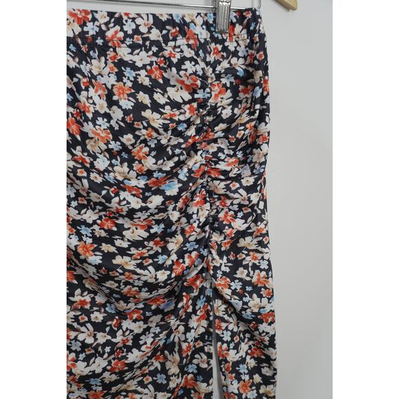 Black and Floral Ruched Skirt with Side Slit Size Large - Picture 2 of 5